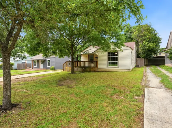 929 Golf Ave, Kerrville, TX 78028