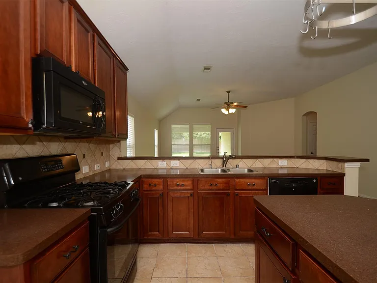 23207 Dewflower Dr — Photo 9