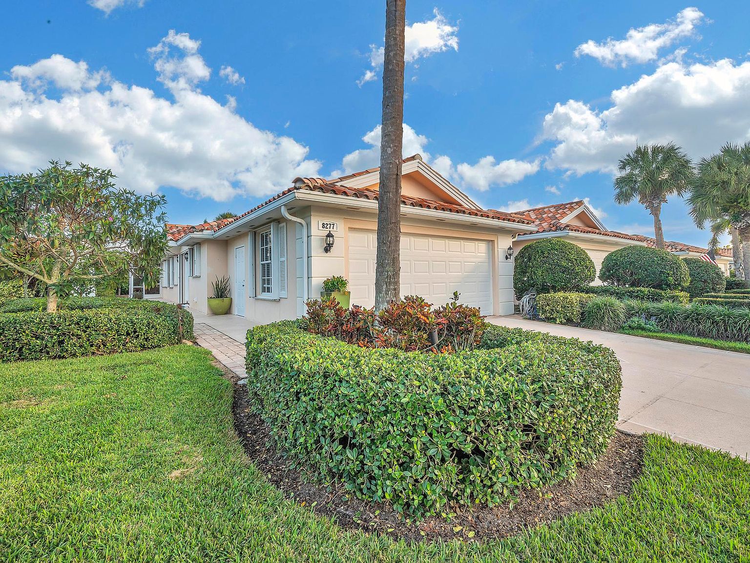 8277 SE Double Tree Dr