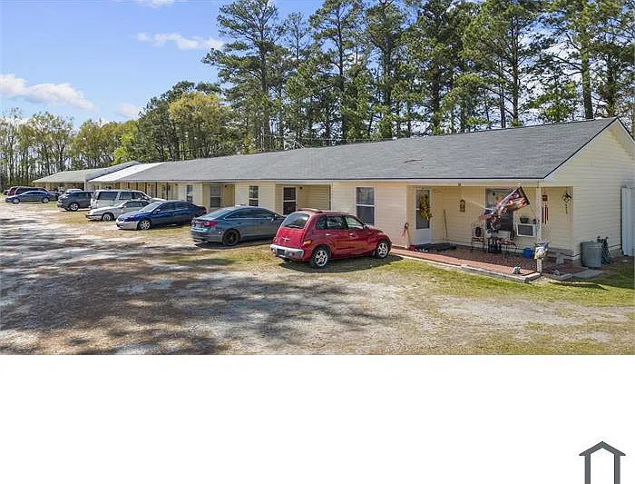 Midway - Unit 2 — Photo 2