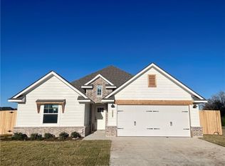 2104 Loblolly Ct, Bryan, TX 77807