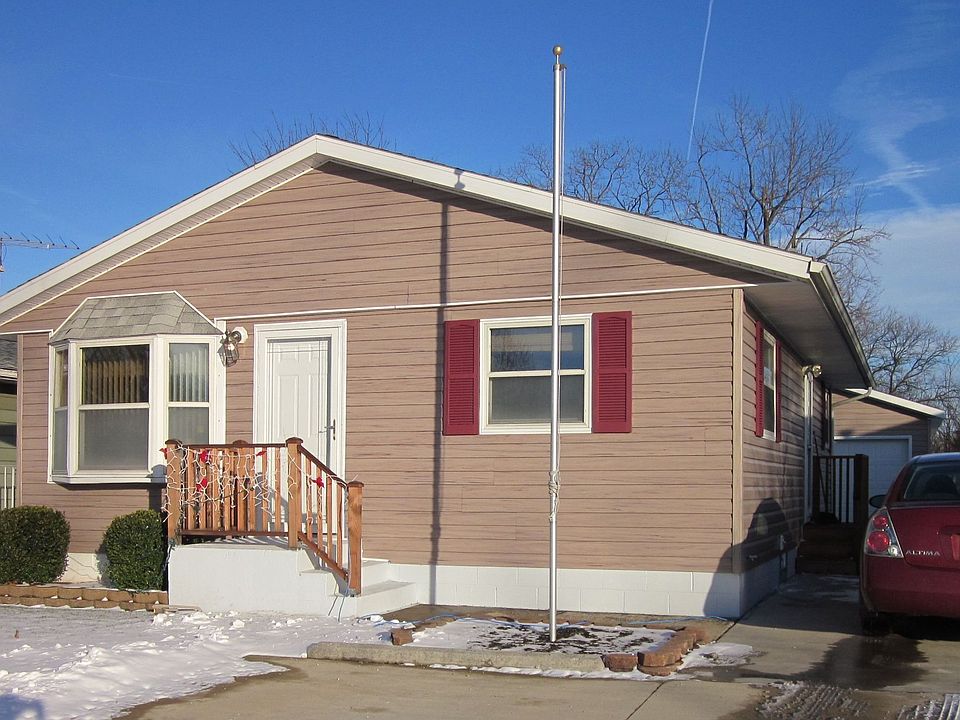 Totally Updated & Maintenance Free Exterior