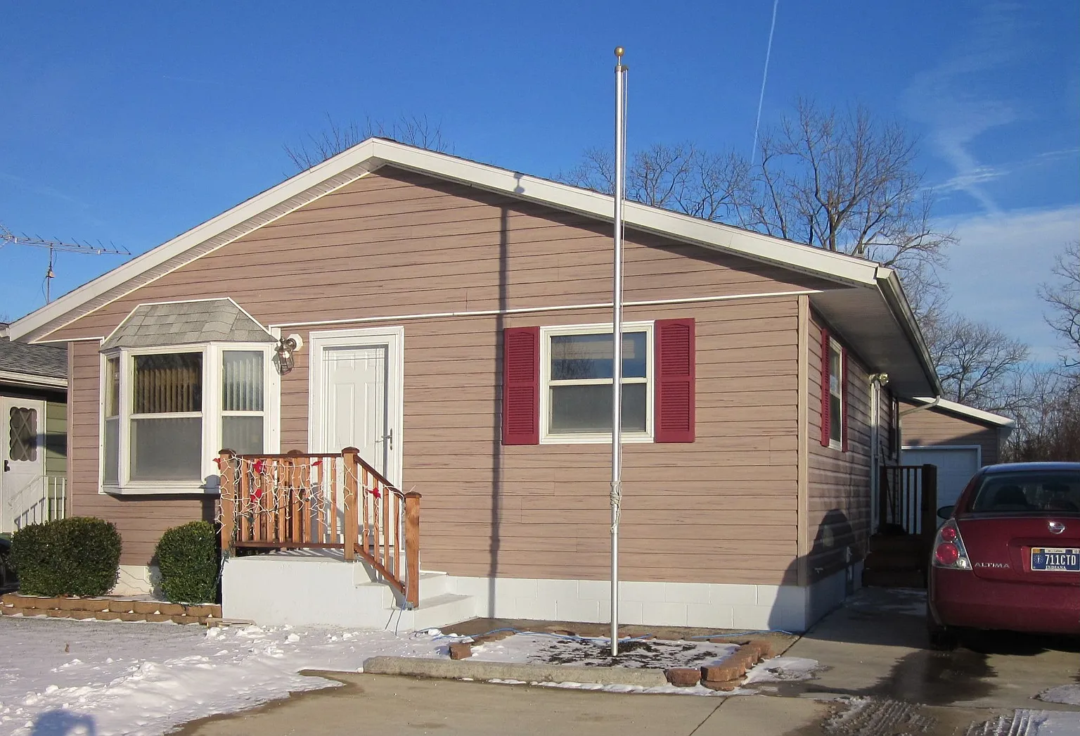 126 Bies St photo 1