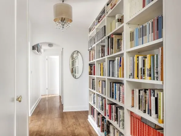 245 East 72nd Street image 4 of 12