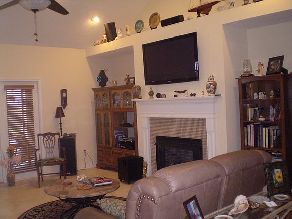 4th image of 1993 Moorings Cir