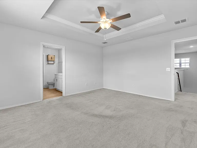 445 Grenada Lake Dr — Photo 12