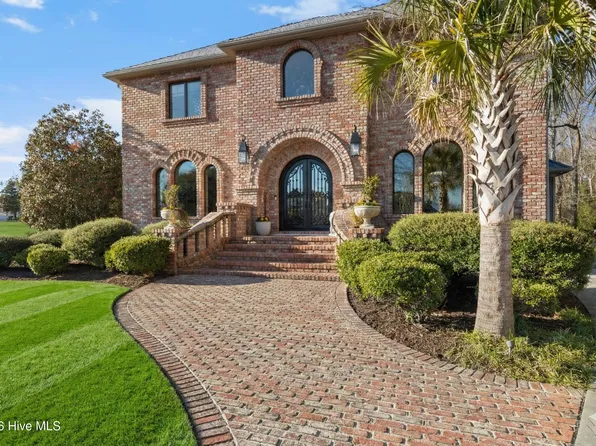 2768 Pinecrest Drive, Southport, NC 28461