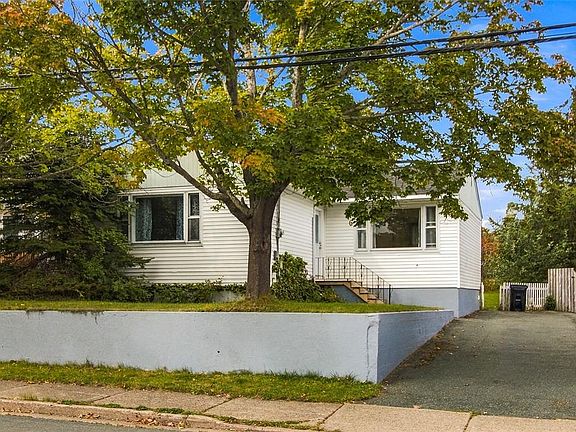 4th image of 6 Cherry Hill Road