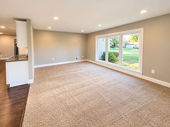 4th image of 23660 Maude Lea Cir