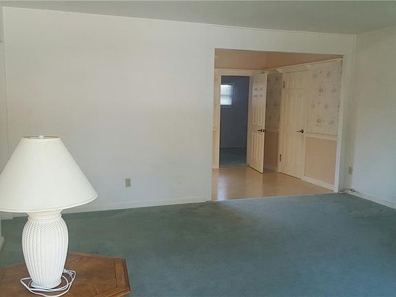 4th image of 1514 Price Cir