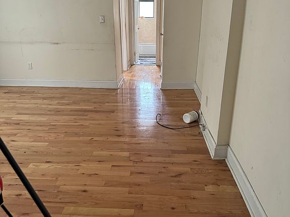 3rd image of 2-4 Berkeley Ave #2JJ