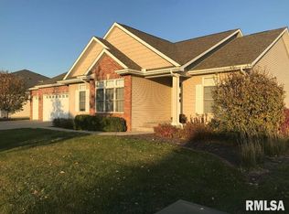 408 Windycrest Dr, Chatham, IL 62629