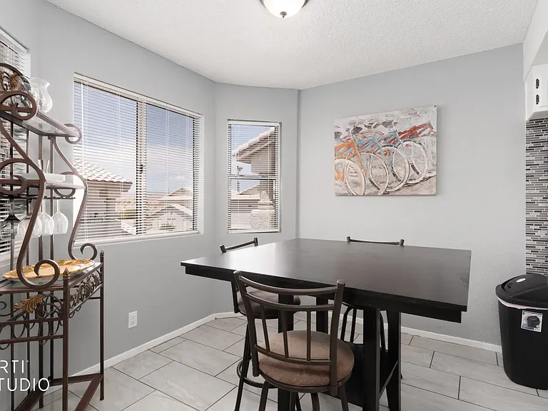 453 Mesa Blvd #201 — Photo 7