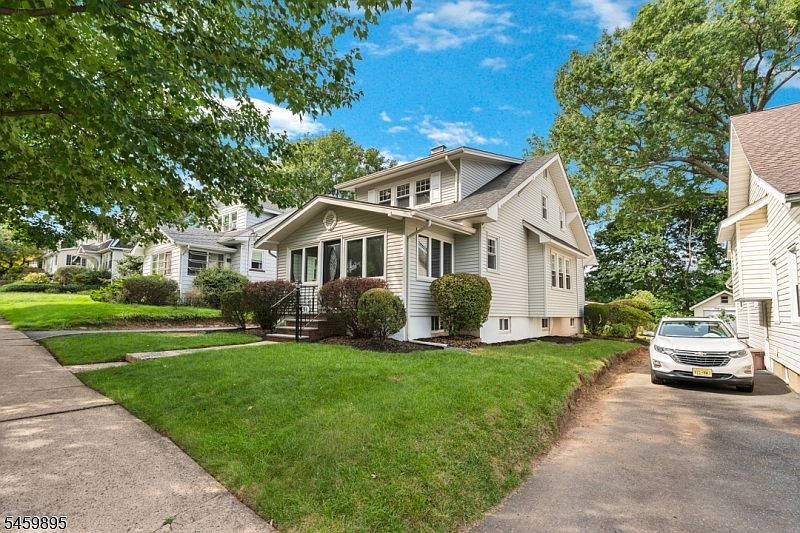 1st image of 51 Sunset Ave