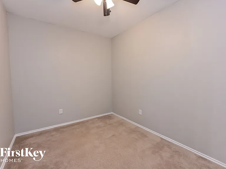 14711 Myrtle Point Dr — Photo 11