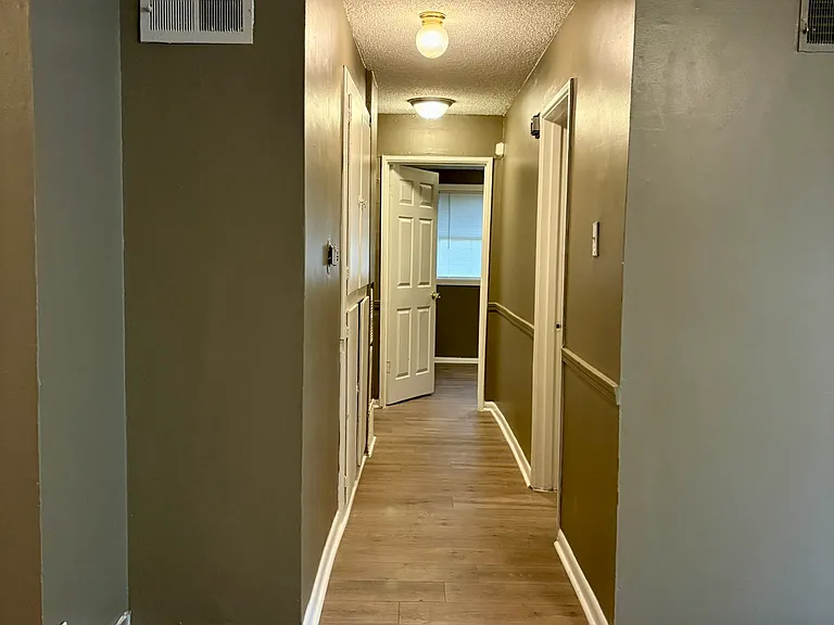 2801 Beatty St — Photo 9