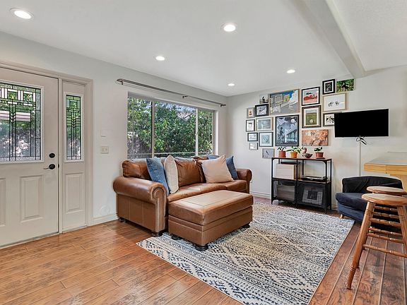 5th image of 2215 Kensington Ave