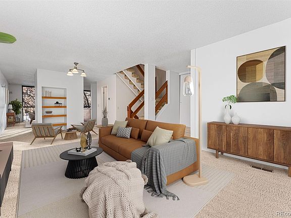 2nd image of 935 N Pennsylvania Street #1