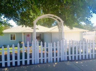 624 Creston Rd, Paso Robles, CA 93446