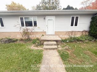 1319 Sparhawk Ave, Akron, OH 44305