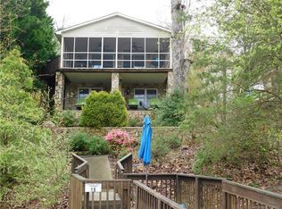 186 Shoreline Rd, New London, NC 28127