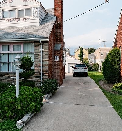 2nd image of 85 Strong St