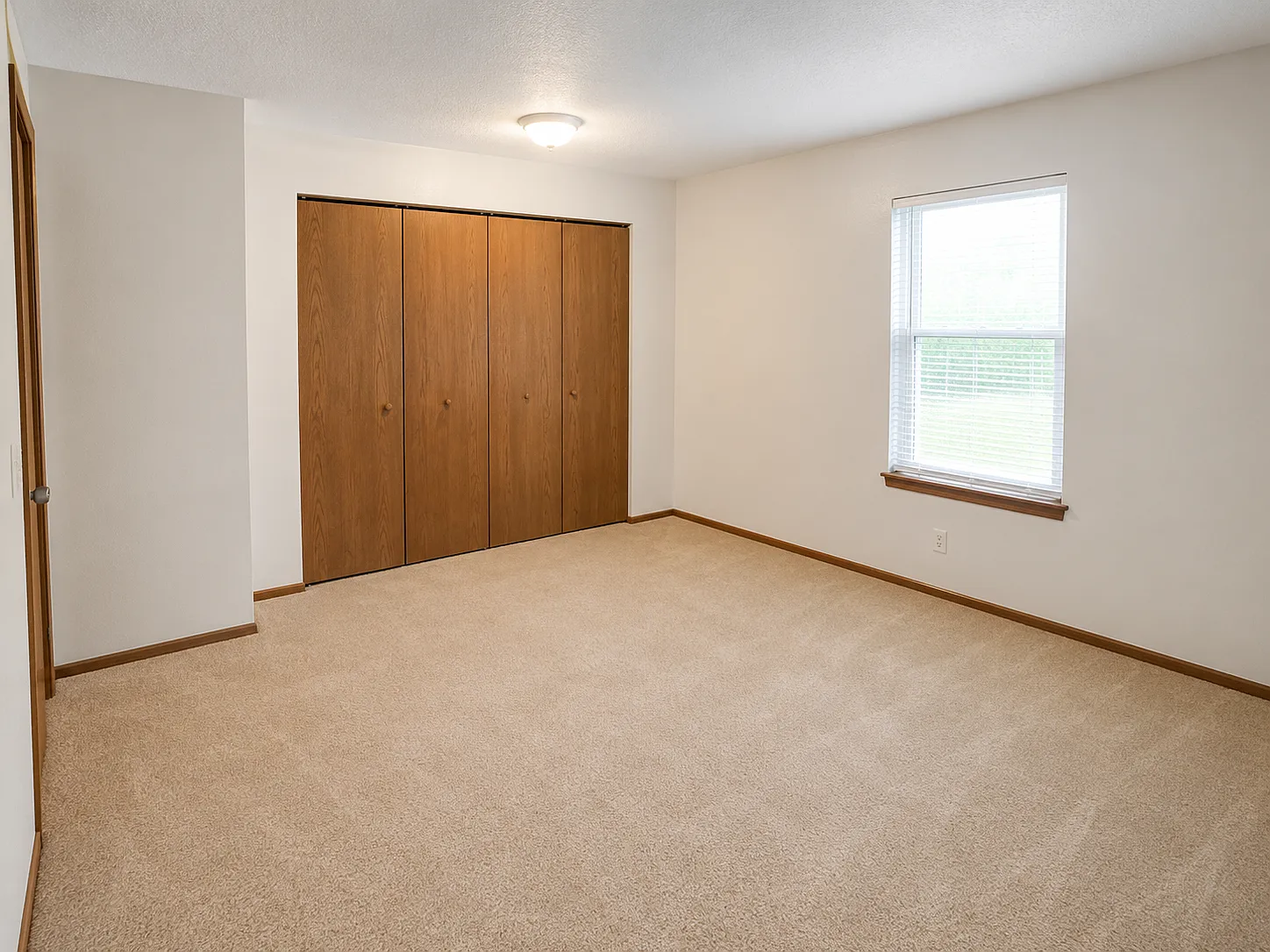 3 bed, 1825 sqft, $2,150 — Photo 2