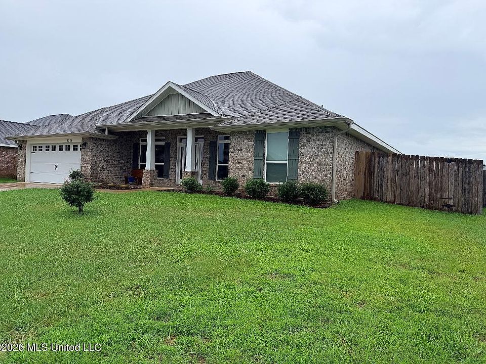 2nd image of 6206 Diamond Ln