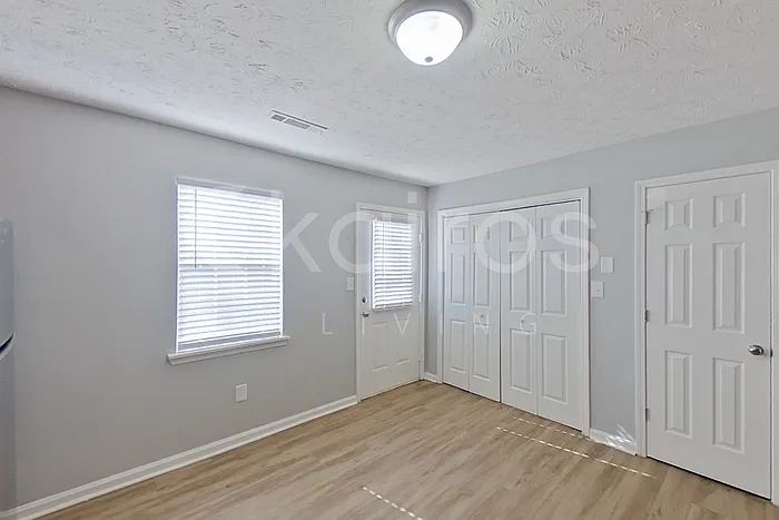 168 Deer Pkwy — Photo 10