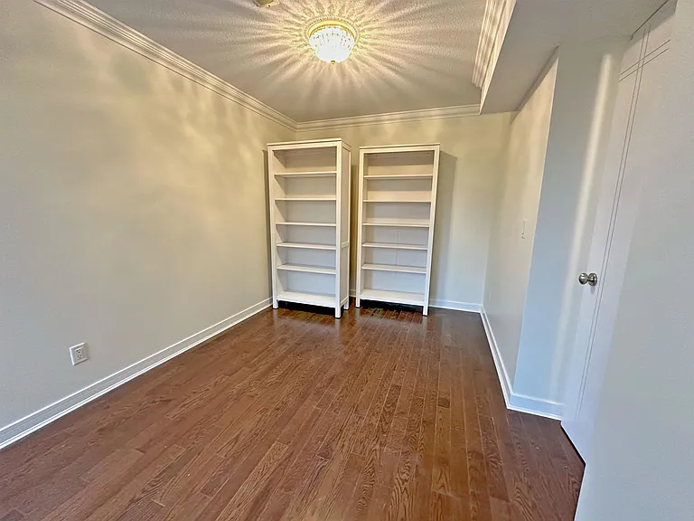 8561 Seascape Ln — Photo 32