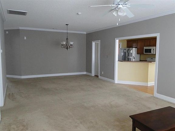 5th image of 305 Spyglass Hill Dr