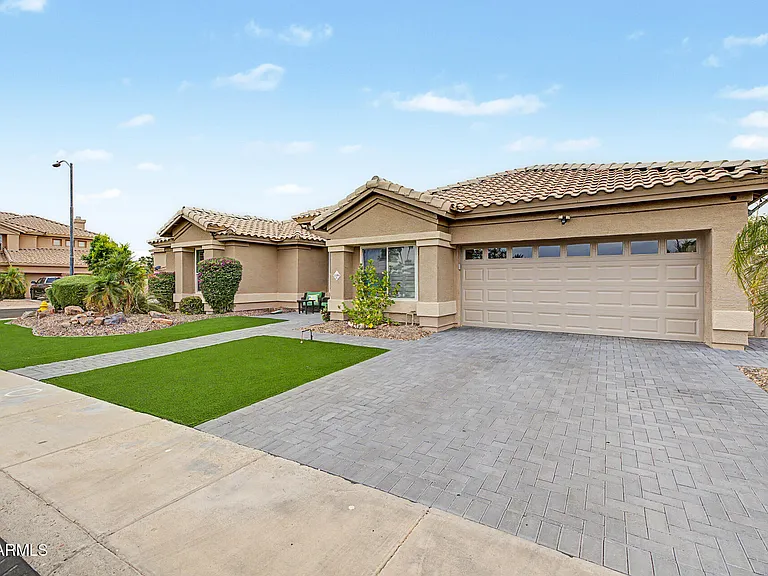22504 N 61st Dr — Photo 7