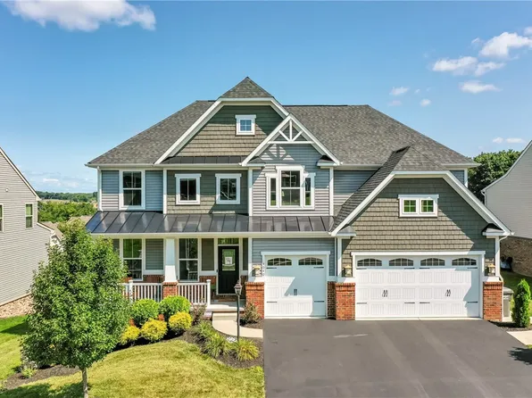 4040 Nightingale Dr, Valencia, PA 16059