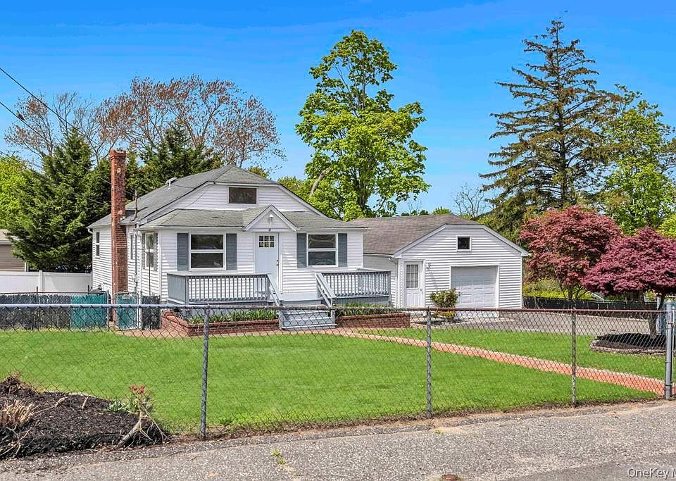 1st image of 18 Islip Drive