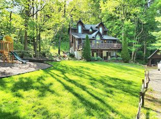 218 Potato Branch Rd, Leicester, NC 28748