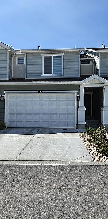 Unit 1047 - 2 car garage