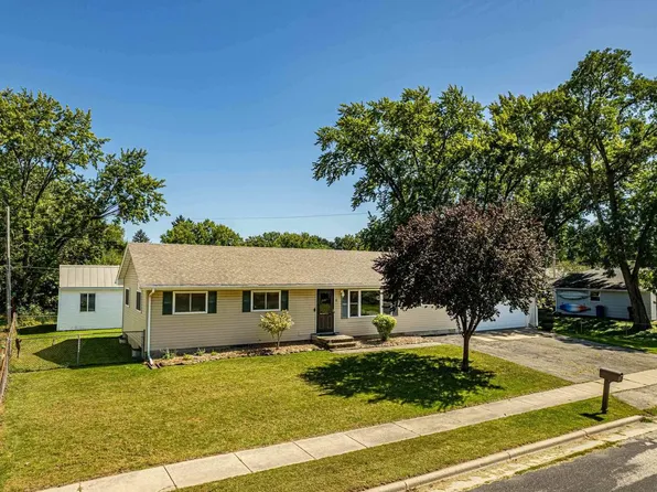 12 South Western Avenue, Deerfield, WI 53531