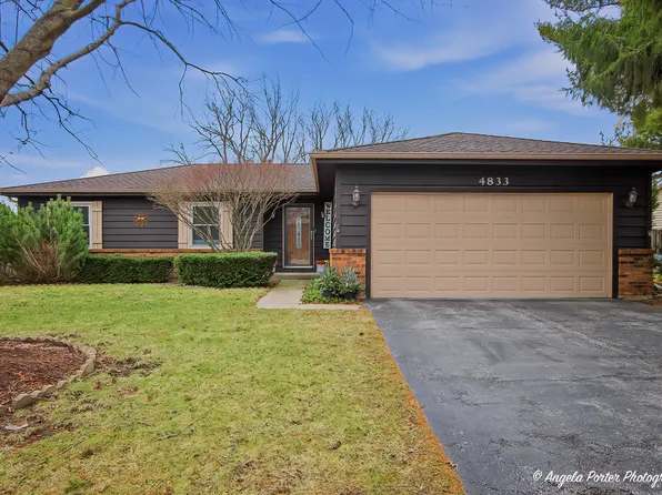 4833 Eastwood Ct, Waukegan, IL 60087