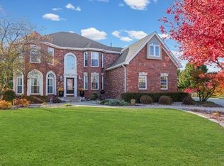 1 Windsong Way, Bloomington, IL 61704