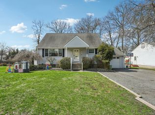 55 Sherwood Drive, Nanuet, NY