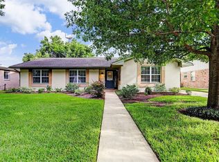 5511 Lymbar Dr, Houston, TX 77096