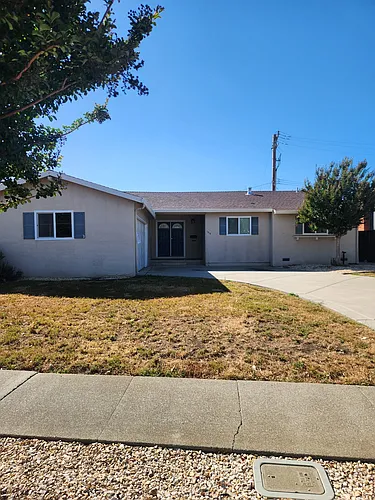 1515 Thornwood Dr Photo 1