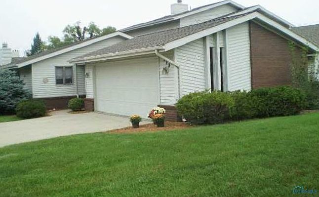1st image of 788 Deerwood Dr