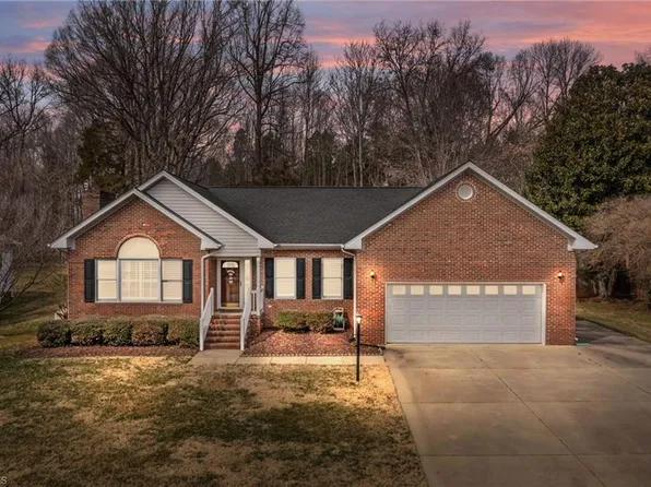 1214 Raspberry Run, Graham, NC 27253