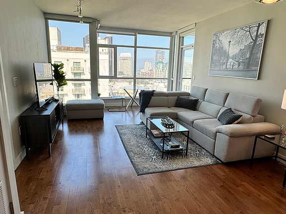 5th image of 325 7th Ave Unit 1707