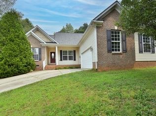 6729 Stoneglen Dr, Denver, NC 28037