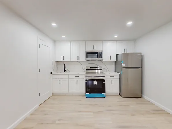 552 East 80th Street image 17 of 25