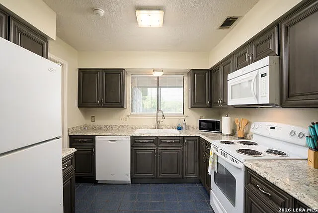 426 Spring River Dr — Photo 7