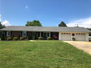 2098 Ala Ln, Granite Falls, NC 28630