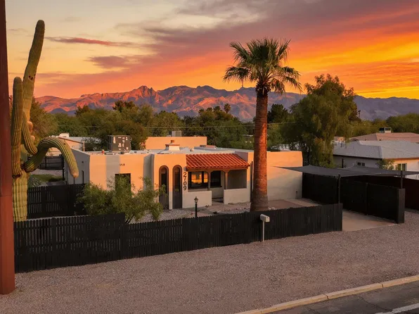 2709 E Glenn St, Tucson, AZ 85716